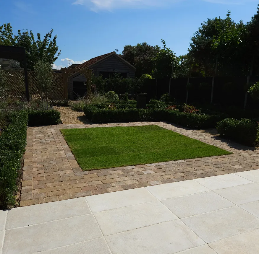 Woburn Rumbled Block Paving 50mm - Image 12