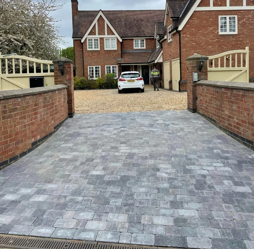 Woburn Rumbled Block Paving 50mm - Image 6